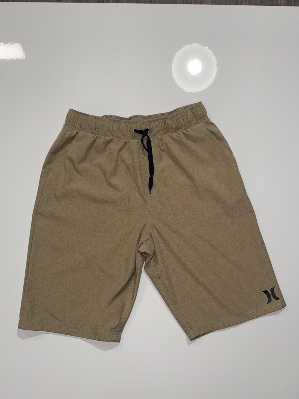 Hurley Boys 13/15 Tan Hybrid Athletic Performance Shorts Elastic Waist Logo EUC